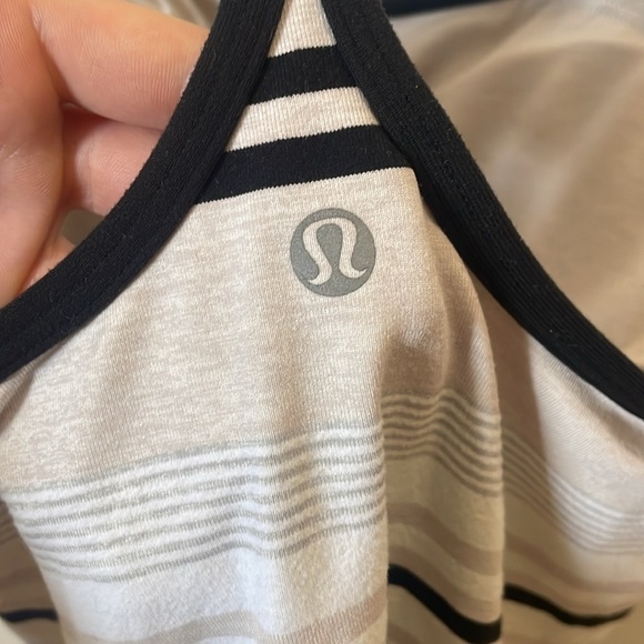 Lululemon Power Y back tank top size 4 - Picture 5 of 5